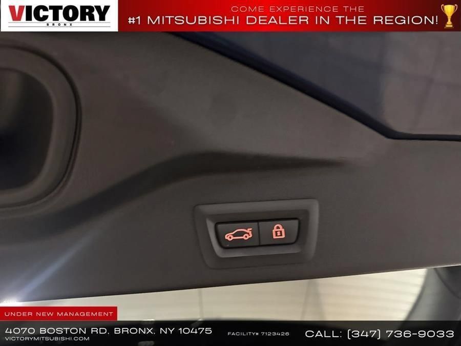 Used 2020 BMW X5 M50i AWD/4WD image 30