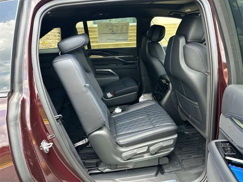 New 2026 Cadillac Escalade IQ Luxury 1 w/ LPO, Floor Liner Package image 11