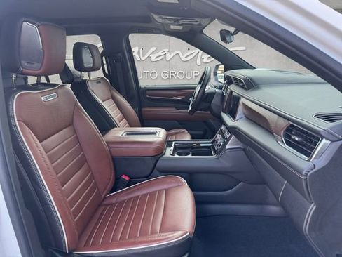 Certified 2024 GMC Yukon Denali Ultimate image 24