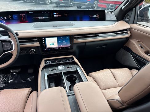 New 2026 Lincoln Navigator L Black Label AWD/4WD image 31