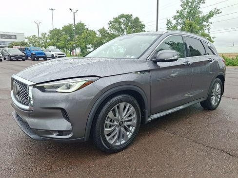 Certified 2023 INFINITI QX50 Luxe AWD/4WD image 3