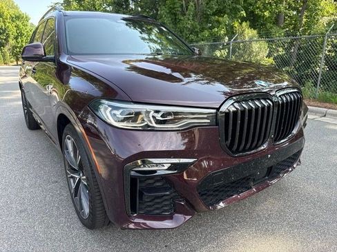 Used 2021 BMW X7 xDrive40i w/ M Sport Package AWD/4WD image 11