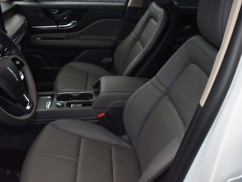 New 2025 Lincoln Corsair Grand Touring w/ Equipment Group 301A image 10