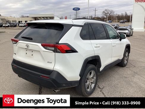 Used 2024 Toyota RAV4 XLE image 8