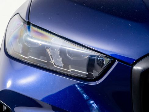 Used 2025 BMW X5 M60i w/ Premium Essential Package image 23