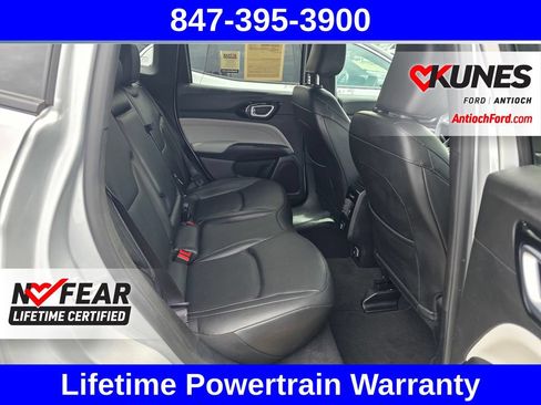 Used 2025 Jeep Compass Limited AWD/4WD image 35