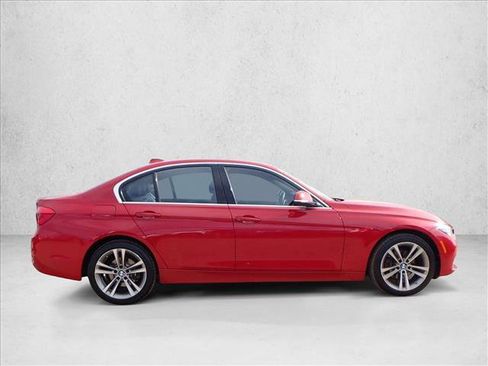 Used 2017 BMW 330i xDrive Sedan image 5