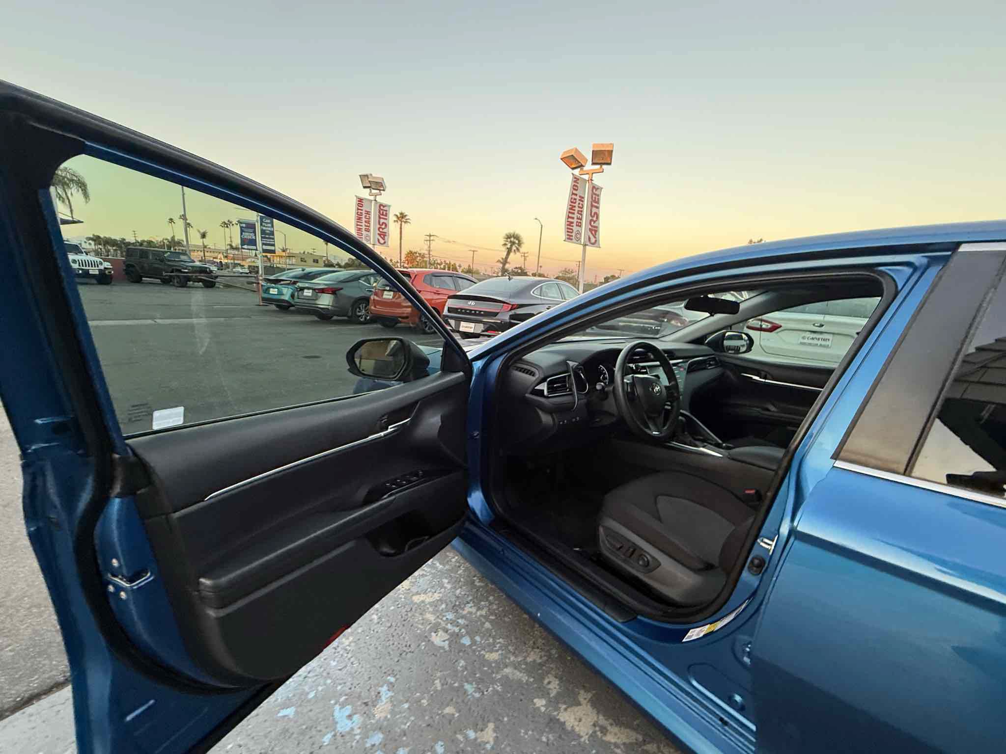 Used 2020 Toyota Camry LE w/ Carpet Mat Package FWD image 83