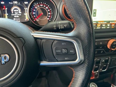Used 2021 Jeep Gladiator Mojave AWD/4WD image 10