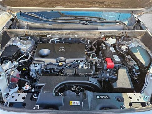 Used 2021 Toyota RAV4 XLE Premium image 24