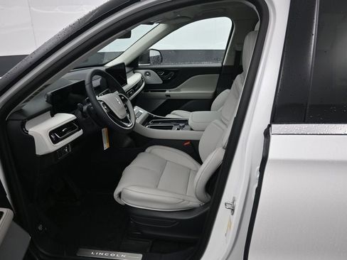 New 2026 Lincoln Aviator Reserve AWD/4WD image 9