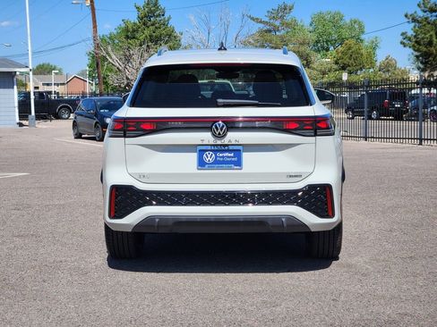 Used 2025 Volkswagen Tiguan SEL R-Line AWD/4WD image 6