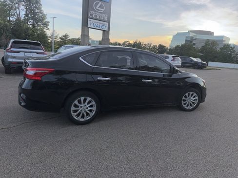 Used 2019 Nissan Sentra SV FWD image 11
