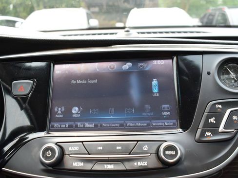 Used 2020 Buick Envision Premium w/ Driver Confidence Package AWD/4WD image 28