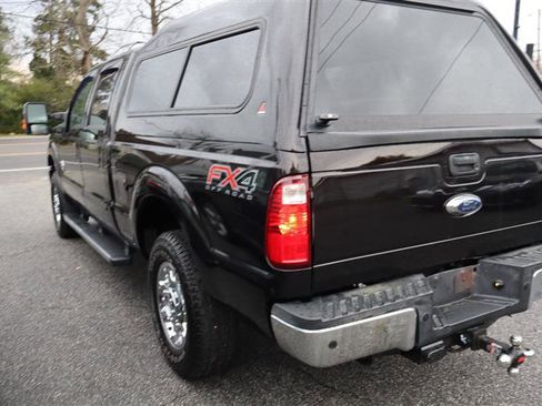 Used 2013 Ford F250 Lariat w/ Chrome Pkg image 7