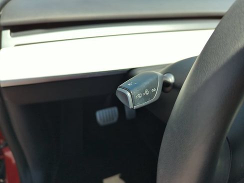 Used 2022 Tesla Model Y Performance AWD/4WD image 20