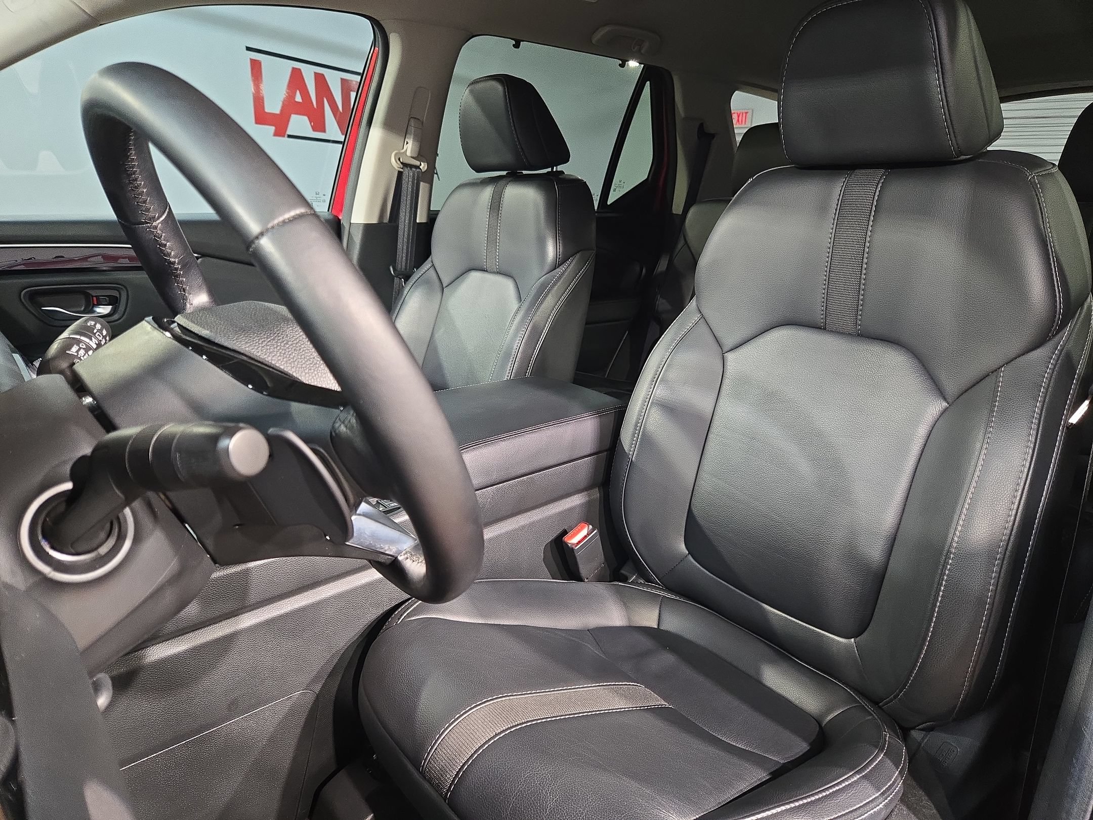 Used 2025 Honda Pilot EX-L image 24