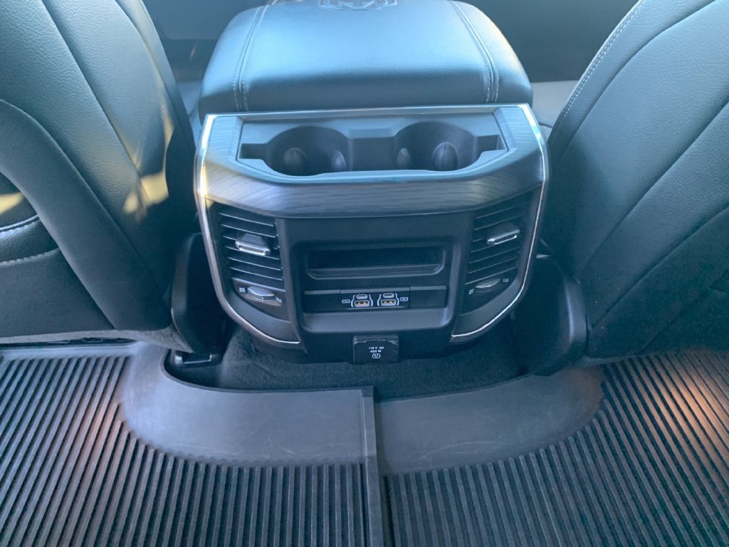 Used 2023 RAM 1500 Laramie AWD/4WD image 15