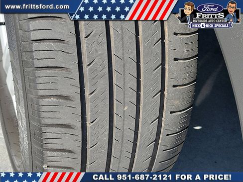 Certified 2024 Ford Explorer XLT RWD image 19