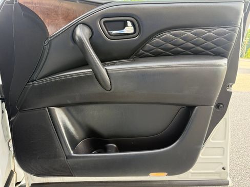 Used 2019 INFINITI QX80 Luxe w/ 22" Wheel Package RWD image 44