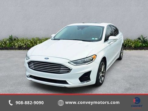 Used 2019 Ford Fusion SEL image 1