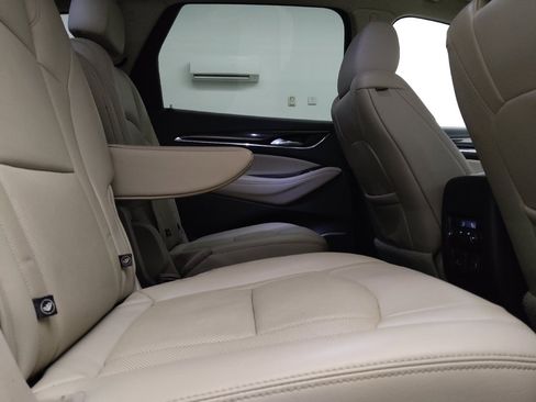 Used 2021 Buick Enclave Essence w/ Sport Touring Edition FWD image 19