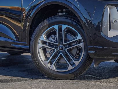 New 2025 Audi Q5 Premium Plus