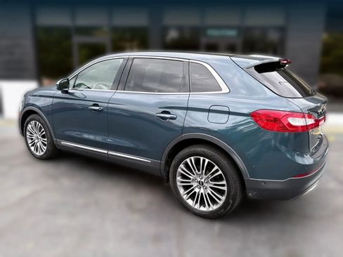 Used 2016 Lincoln MKX Reserve w/ Technology Package AWD/4WD image 3