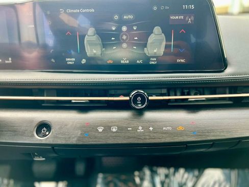 Used 2024 Nissan Ariya FWD image 27