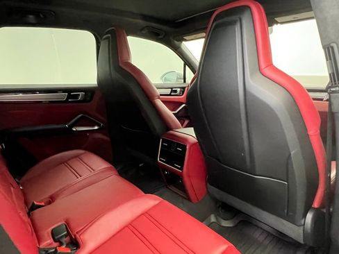 Certified 2023 Porsche Cayenne Turbo S AWD/4WD image 16