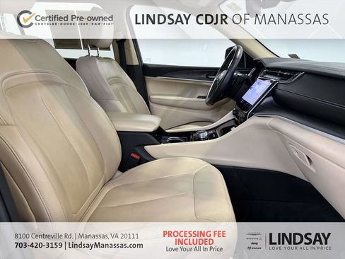 Certified 2022 Jeep Grand Cherokee L Limited AWD/4WD image 15