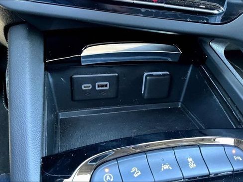 Used 2023 Buick Envision Essence AWD/4WD image 16