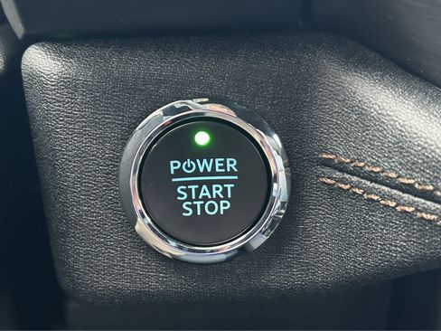 New 2023 Ford F150 Lightning Lariat image 36