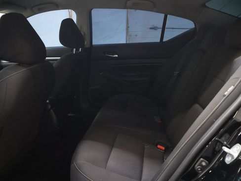 Used 2022 Nissan Altima 2.5 SV FWD image 14