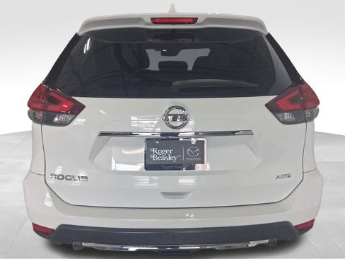 Used 2019 Nissan Rogue S AWD/4WD image 6