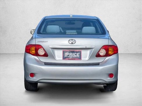 Used 2010 Toyota Corolla LE image 7
