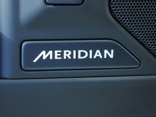 Used 2026 Land Rover Defender 110 S AWD/4WD image 24