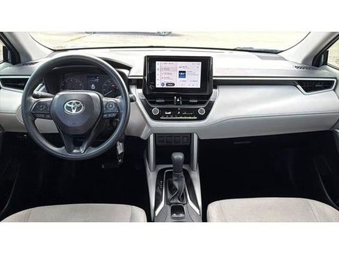 Certified 2025 Toyota Corolla Cross L FWD image 17