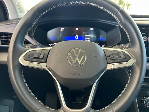 Used 2023 Volkswagen Taos SE FWD image 22