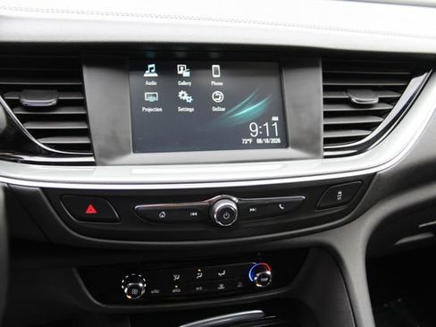 Used 2018 Buick Regal Preferred FWD image 23