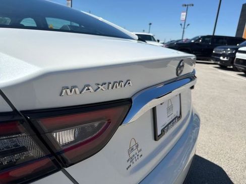 Used 2023 Nissan Maxima SV w/ Floor Mat Group FWD image 42