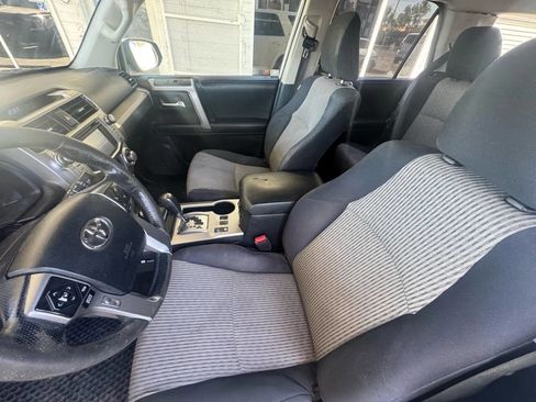 Used 2014 Toyota 4Runner SR5 image 9