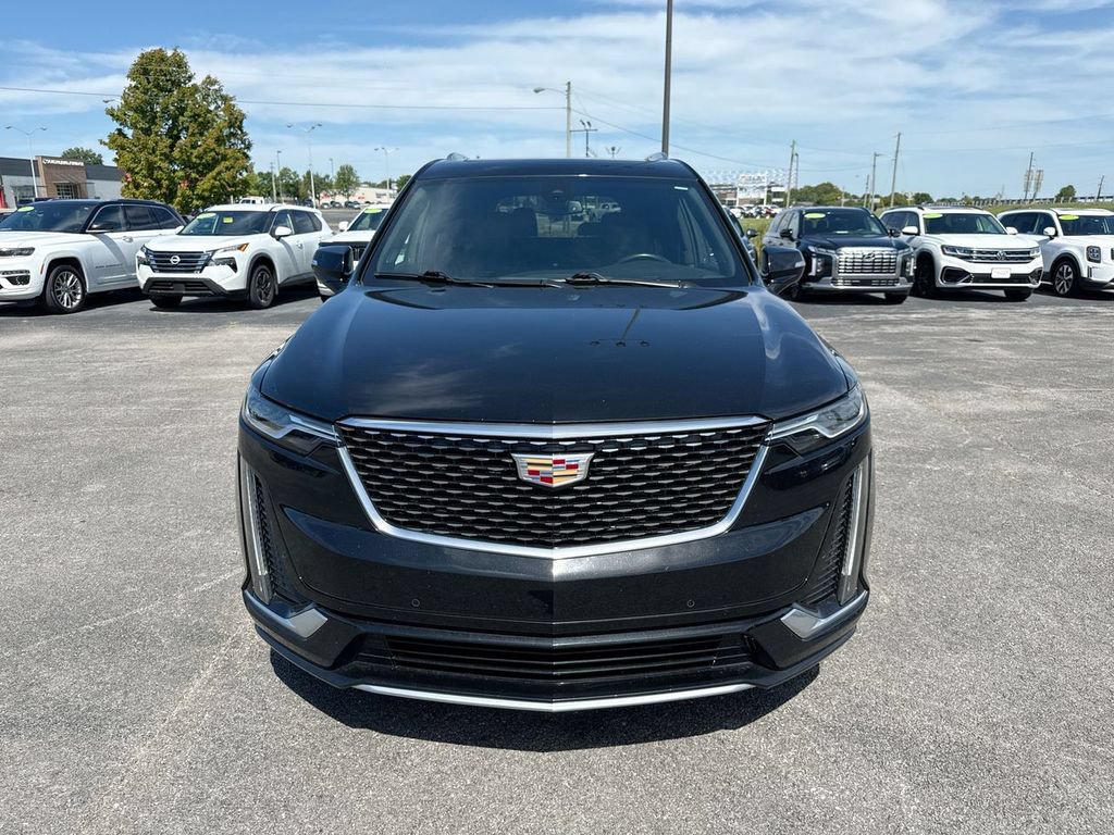 Used 2022 Cadillac XT6 Premium Luxury AWD/4WD image 16