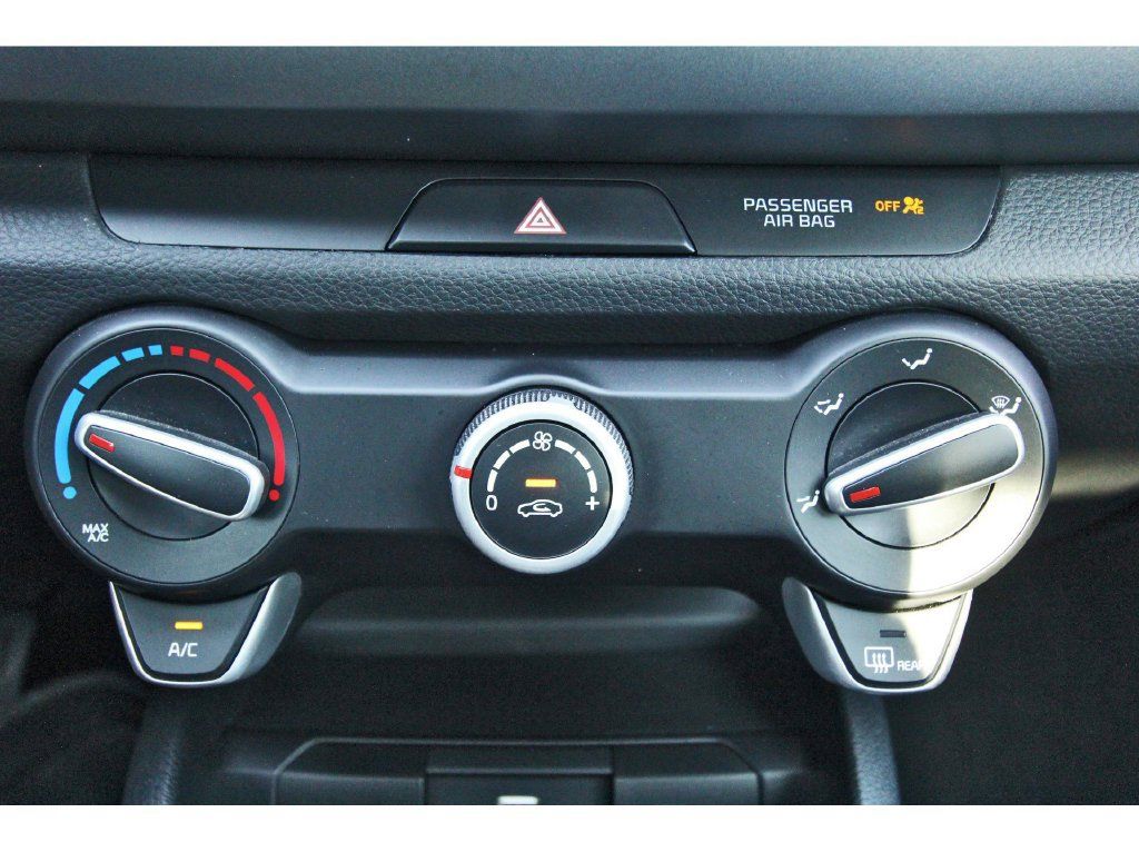 Used 2023 Kia Rio LX FWD image 26