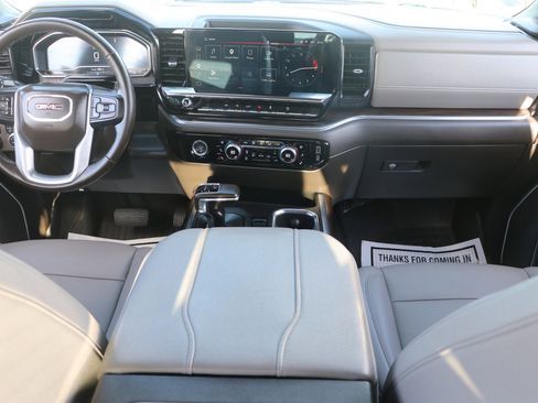 Used 2023 GMC Sierra 1500 SLT w/ SLT Premium Package AWD/4WD image 16