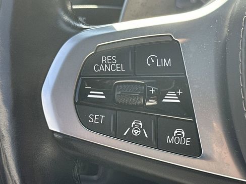 Used 2022 BMW X5 M50i w/ Executive Package image 26