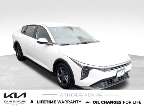 New 2026 Kia K4 FWD image 3