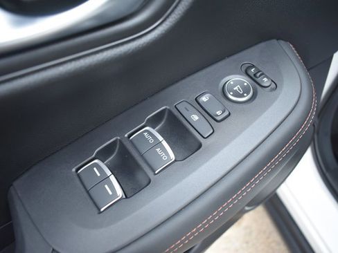 Used 2024 Honda HR-V Sport image 13