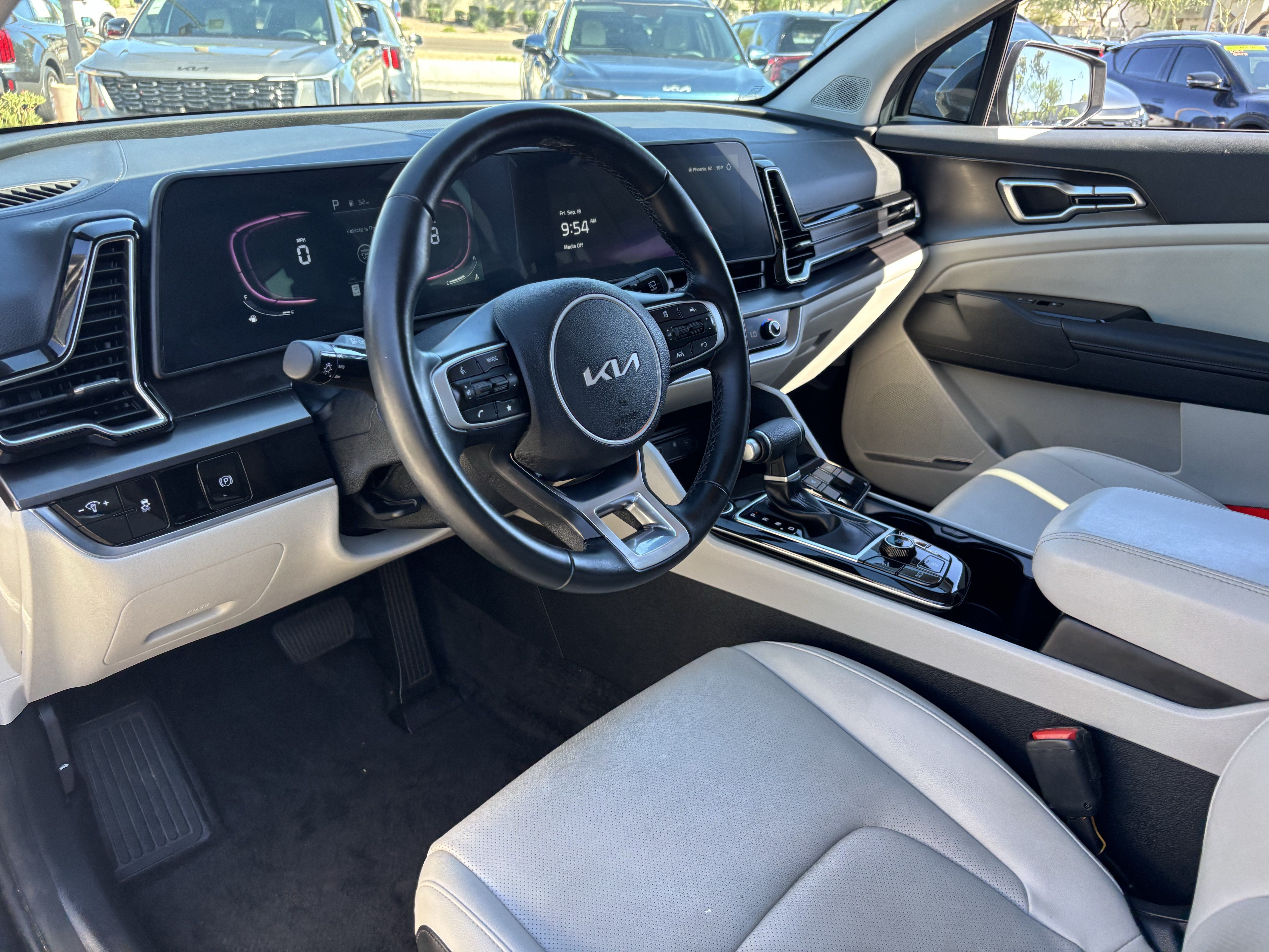 Certified 2025 Kia Sportage EX FWD image 16