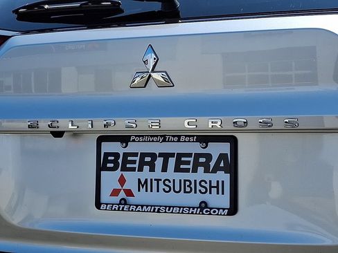 Used 2022 Mitsubishi Eclipse Cross LE AWD/4WD image 29